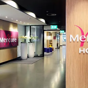 Mercure Schiphol Terminal *** סכיפהול